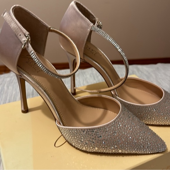 Jewel by Badgley Mischka Jailene - Brand New - Picture 2 of 5